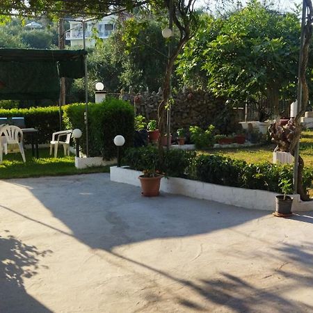 Agatha'S House Apartamento Kouspades Exterior foto